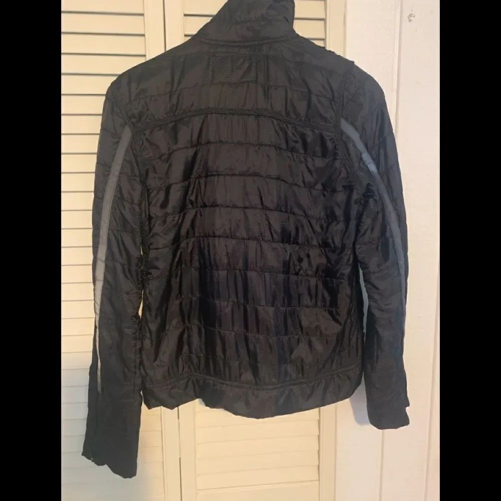 - Ladies Hurley Jacket Size M - Picture 6 of 8